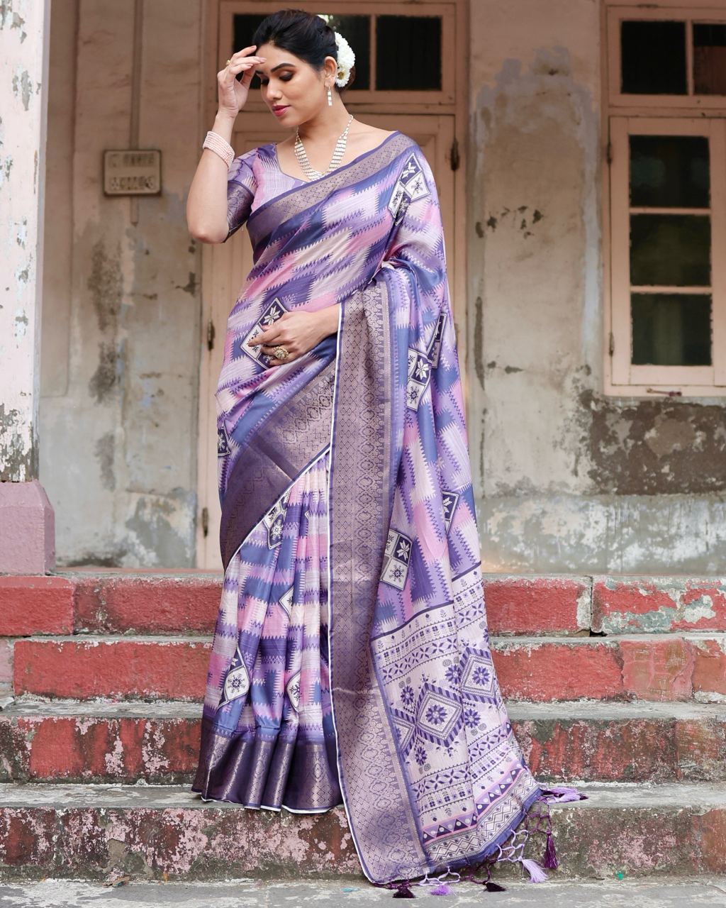 PURE SILK DIGITALLY PRINTED SAREE WEAVED WITH GOLDEN ZARI COMES WITH TASSELS