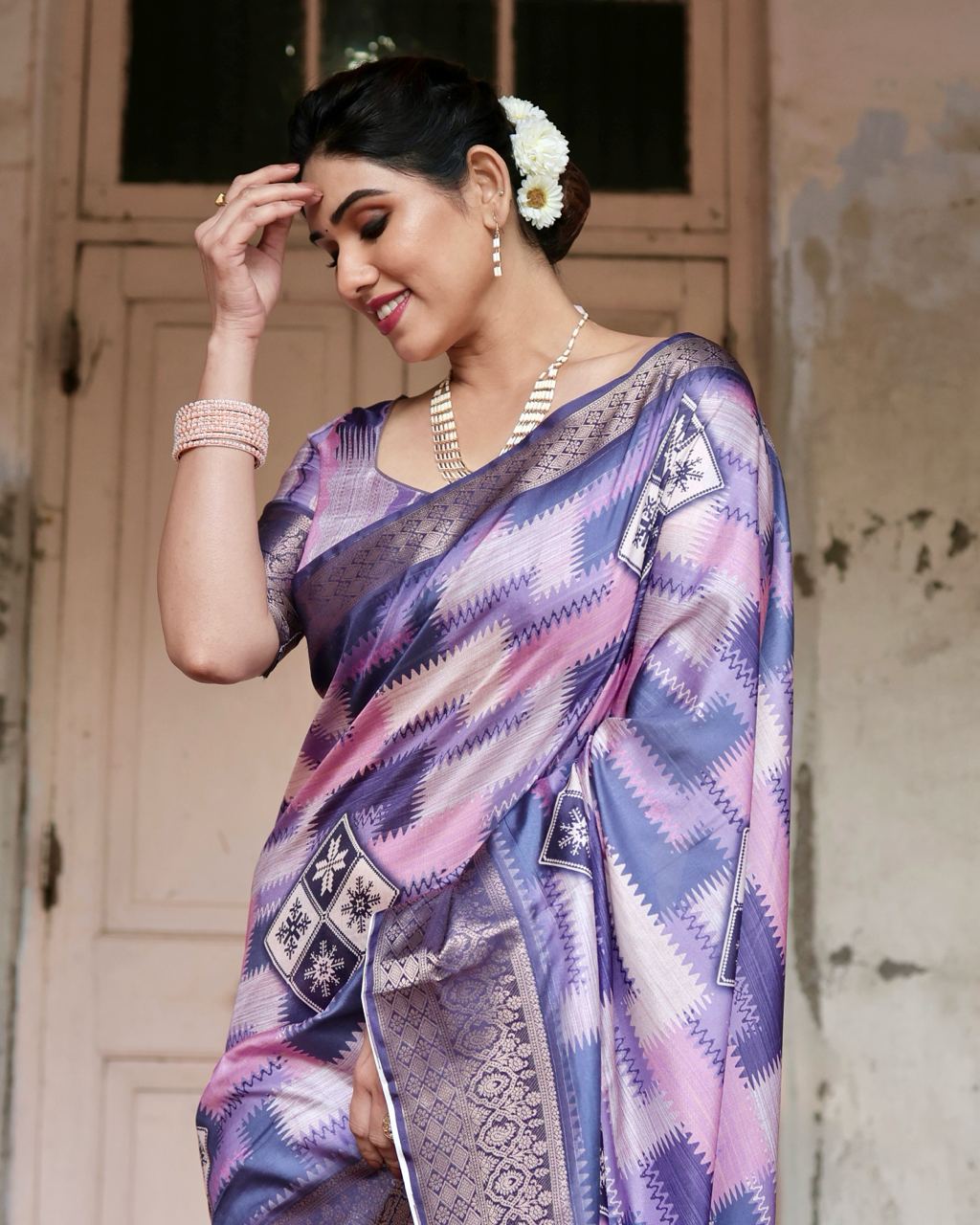 PURE SILK DIGITALLY PRINTED SAREE WEAVED WITH GOLDEN ZARI COMES WITH TASSELS