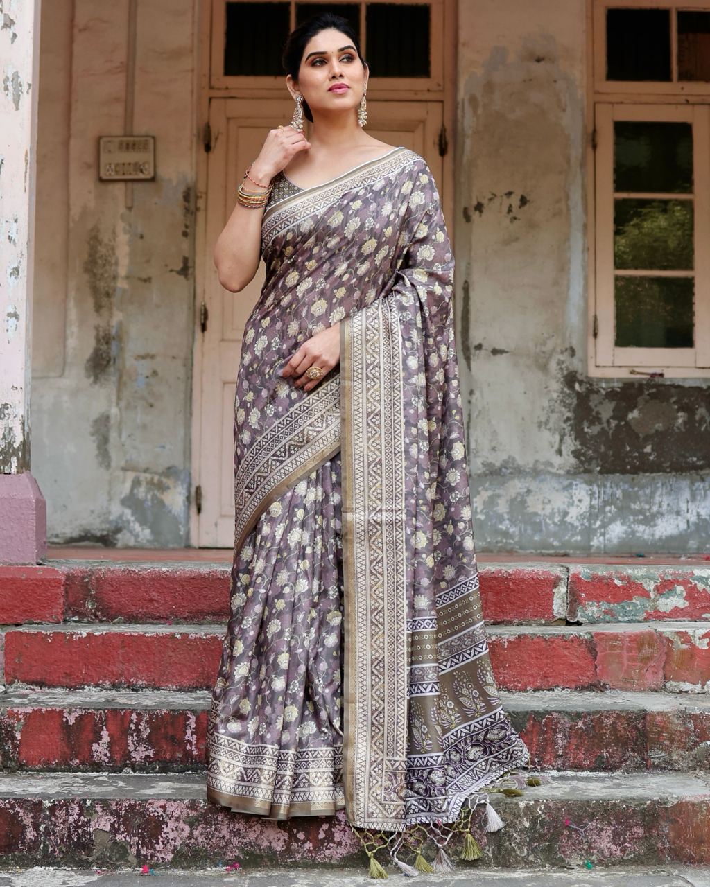 PURE SILK DIGITALLY PRINTED SAREE WEAVED WITH GOLDEN ZARI COMES WITH TASSELS