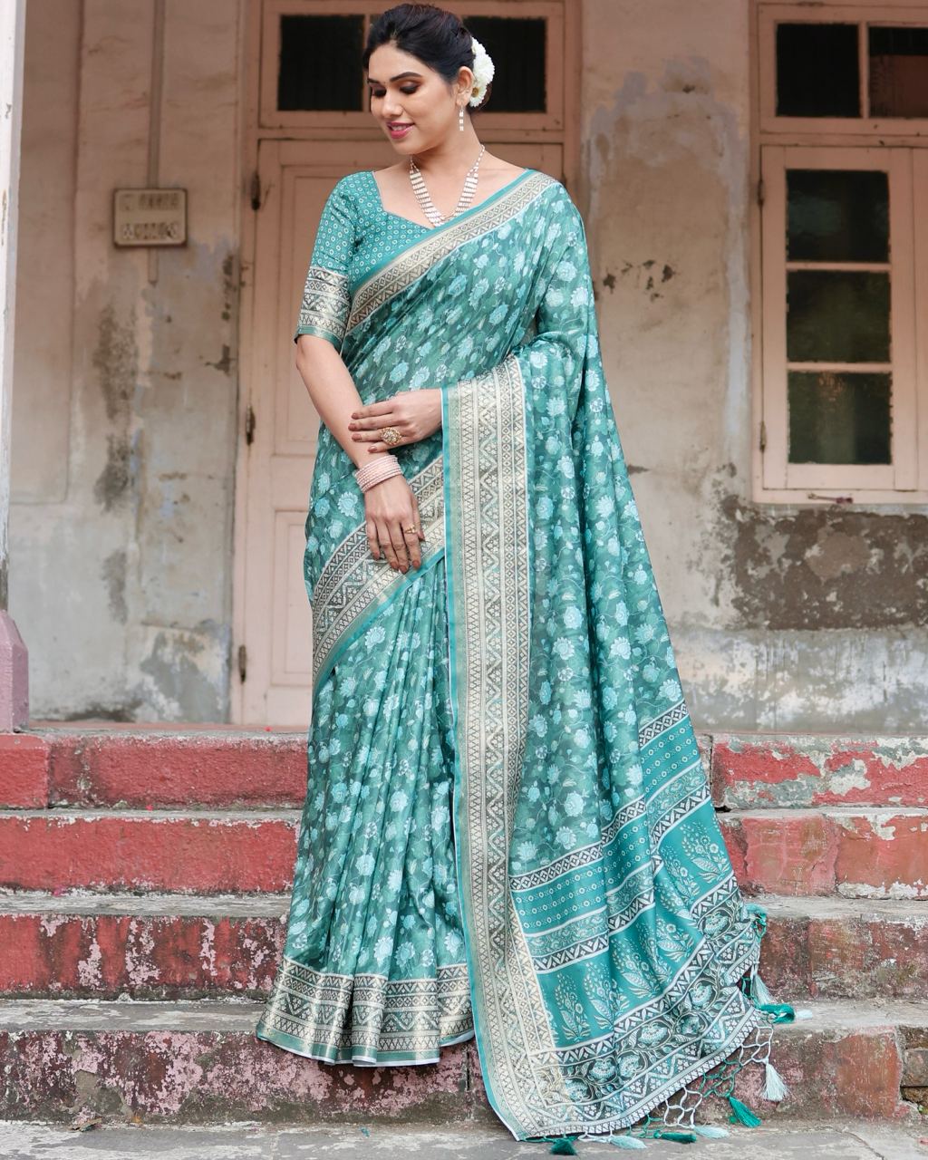 PURE SILK DIGITALLY PRINTED SAREE WEAVED WITH GOLDEN ZARI COMES WITH TASSELS