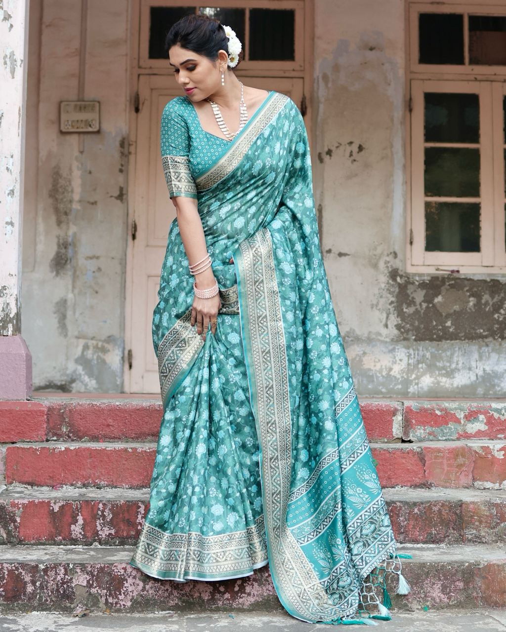 PURE SILK DIGITALLY PRINTED SAREE WEAVED WITH GOLDEN ZARI COMES WITH TASSELS