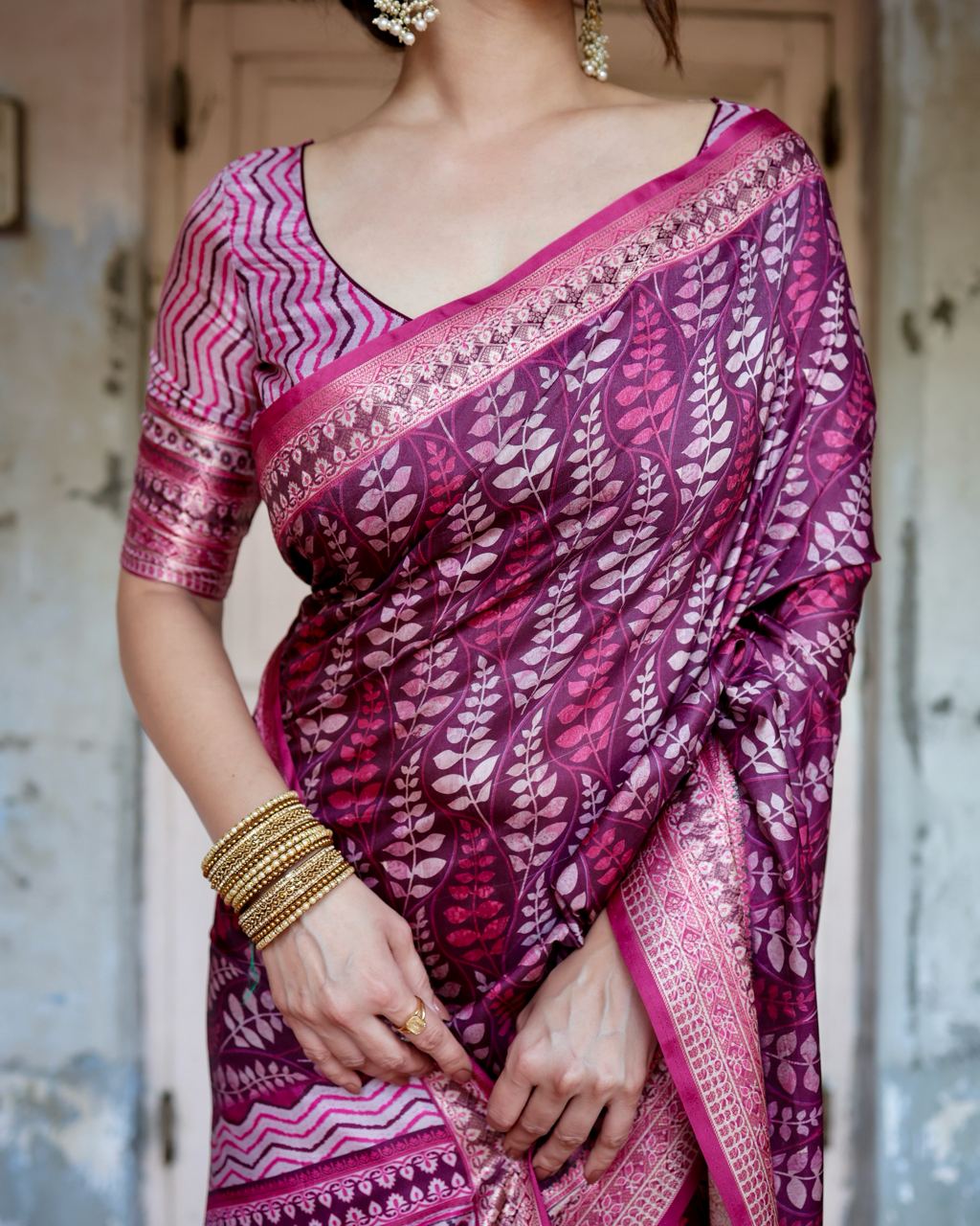 PURE SILK DIGITALLY PRINTED SAREE WEAVED WITH GOLDEN ZARI COMES WITH TASSELS