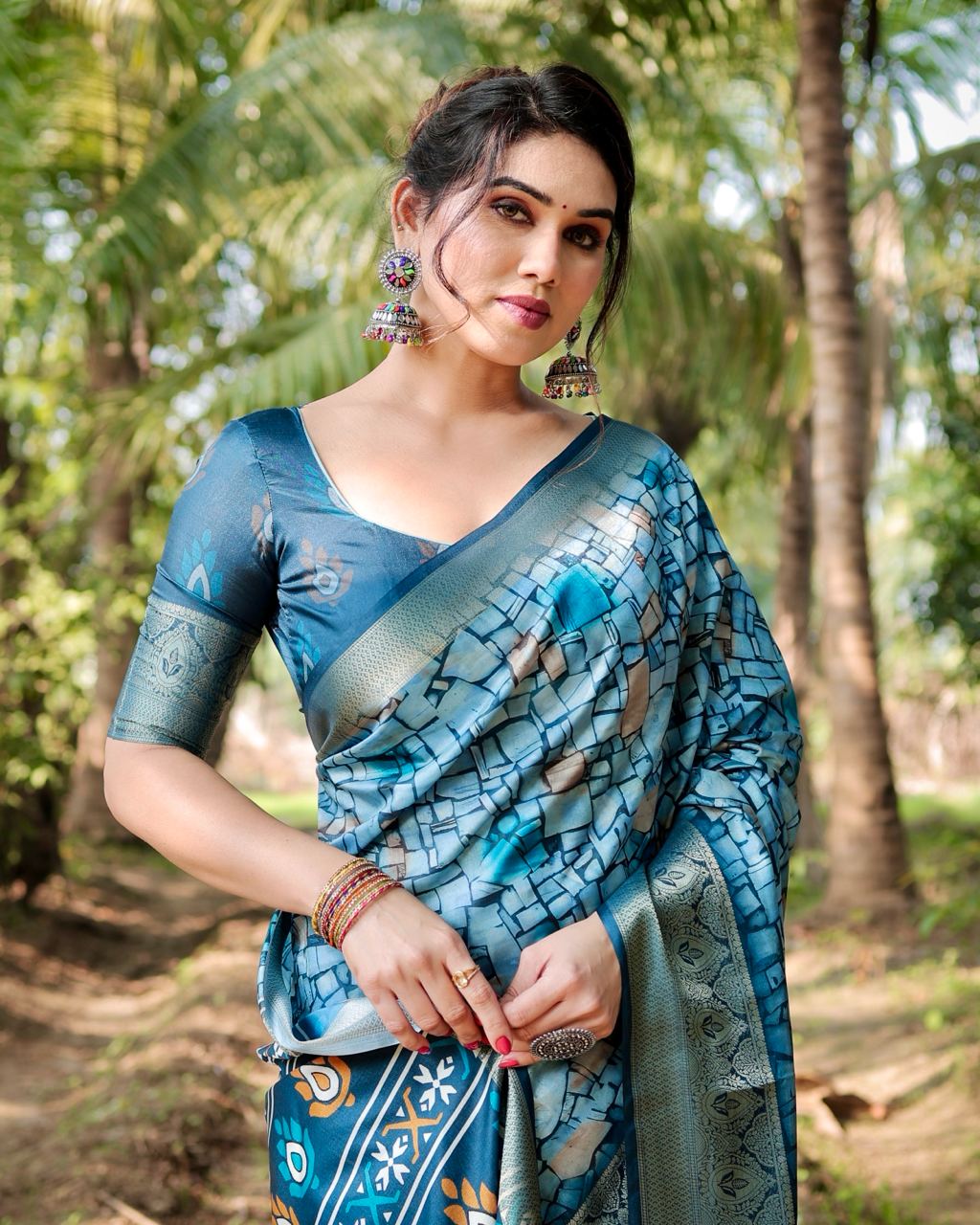 PURE SILK DIGITALLY PRINTED SAREE WEAVED WITH GOLDEN ZARI COMES WITH TASSELS