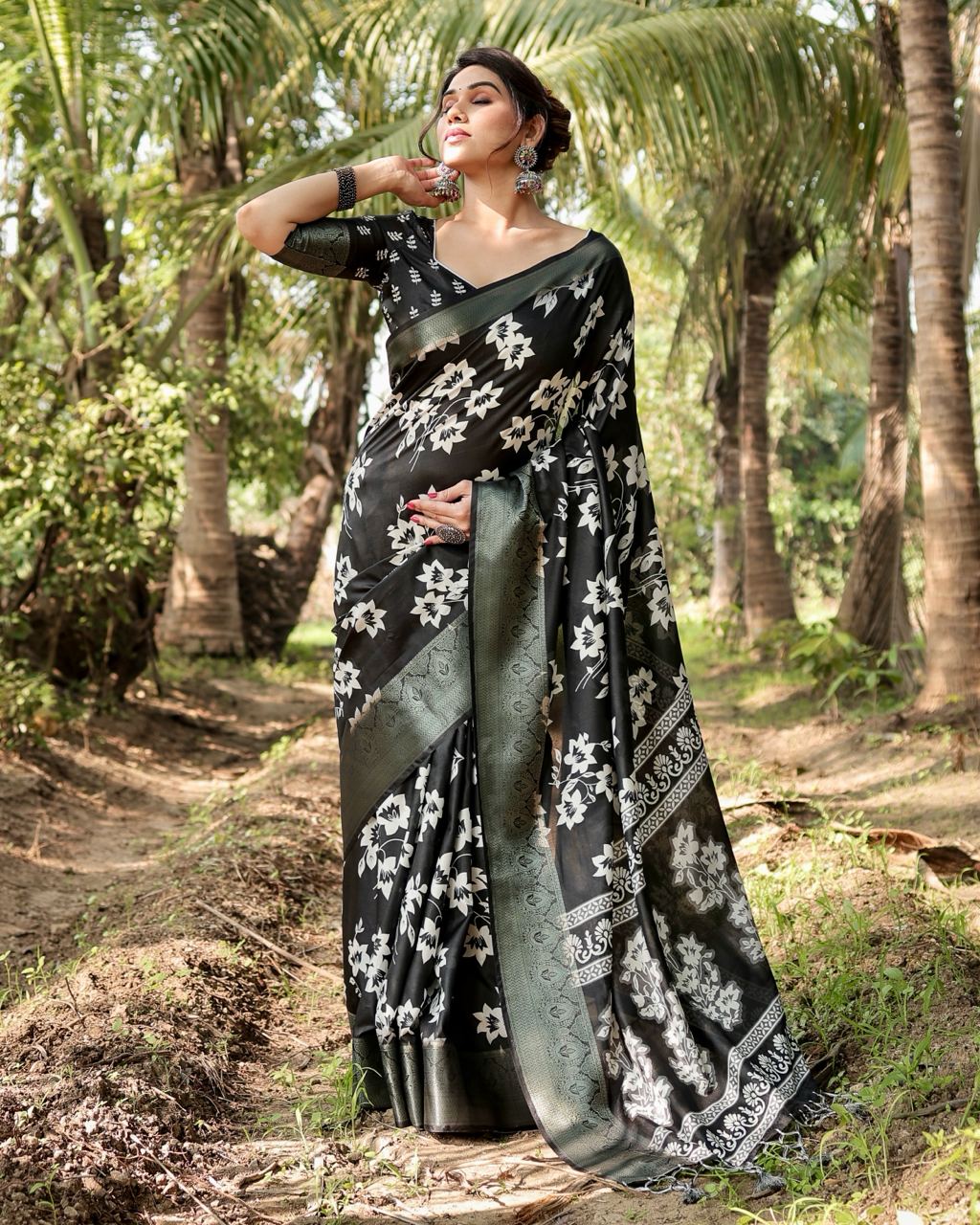 PURE SILK DIGITALLY PRINTED SAREE WEAVED WITH GOLDEN ZARI COMES WITH TASSELS