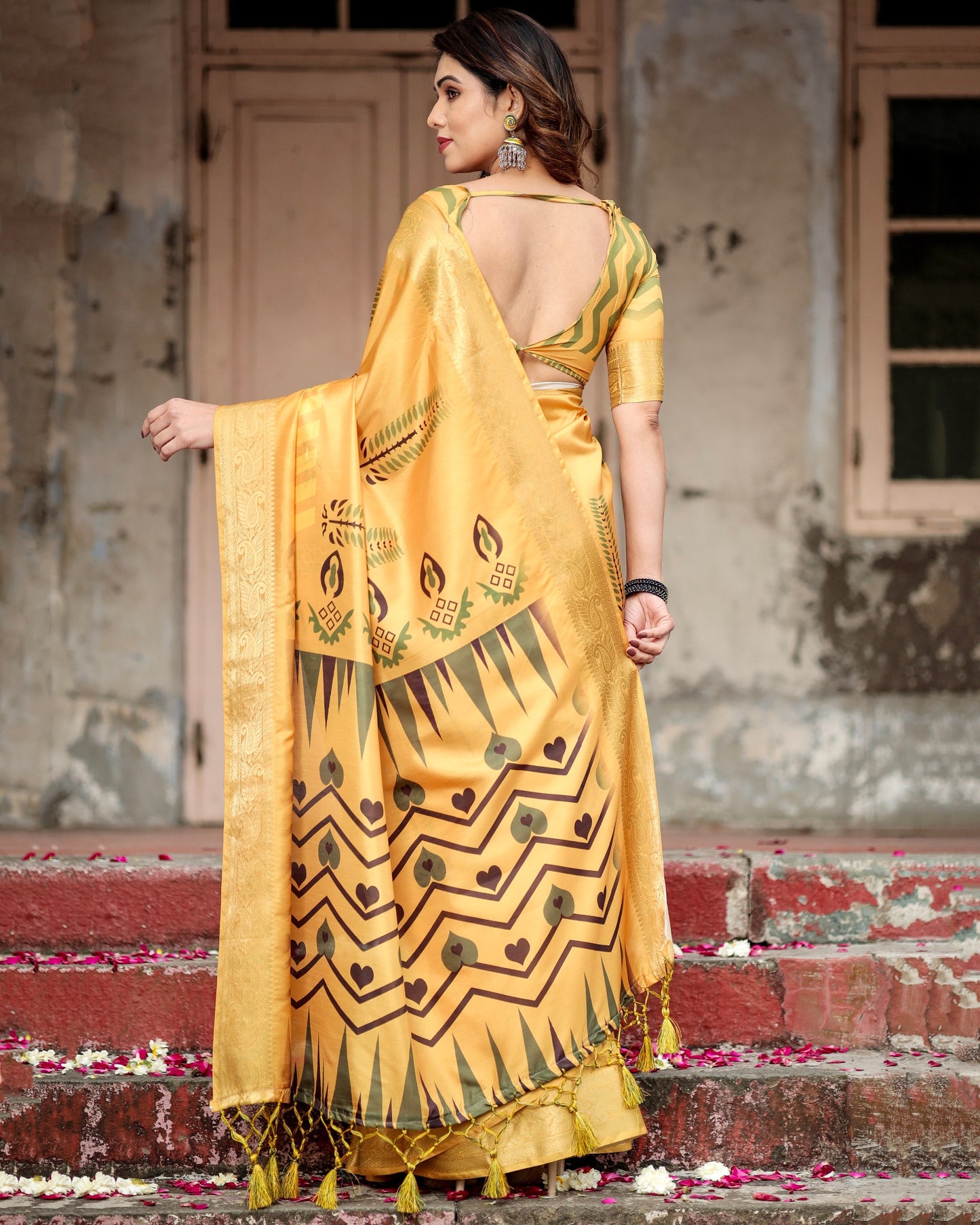 PURE SILK DIGITALLY PRINTED SAREE WEAVED WITH GOLDEN ZARI COMES WITH TASSELS