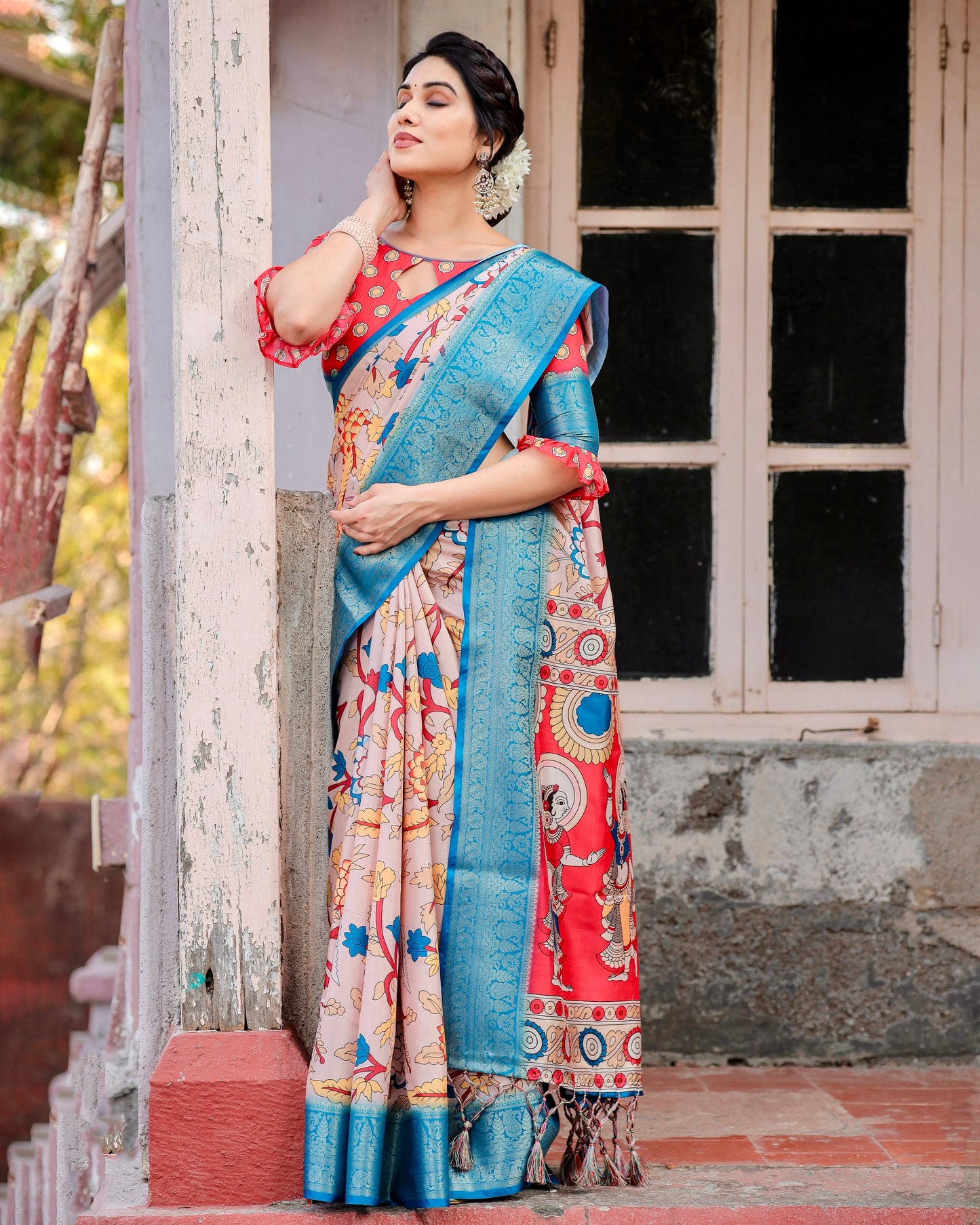 PURE SILK DIGITALLY PRINTED SAREE WEAVED WITH GOLDEN ZARI COMES WITH TASSELS