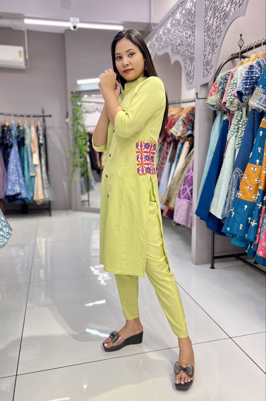 Designer Heavy Malai Crepe Kurti Pant