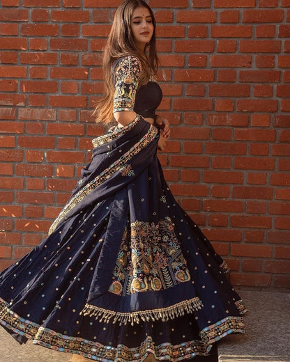 Navy Blue Colour Digital Printed Work Lahenga Choli With Dupatta