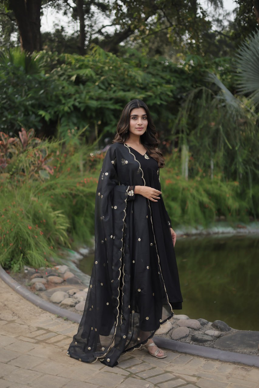 Black  Colour Faux Blooming With Embroidered Work Salwar Suit
