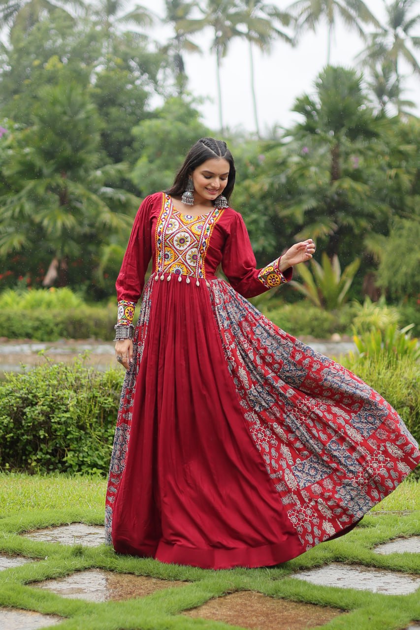 Maroon Color 14 Kg Reyon With Kutchi Gamthi Work Navratri Collection Gown