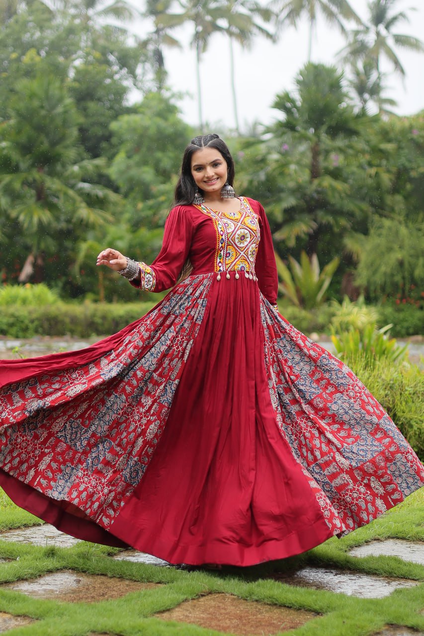 Maroon Color 14 Kg Reyon With Kutchi Gamthi Work Navratri Collection Gown