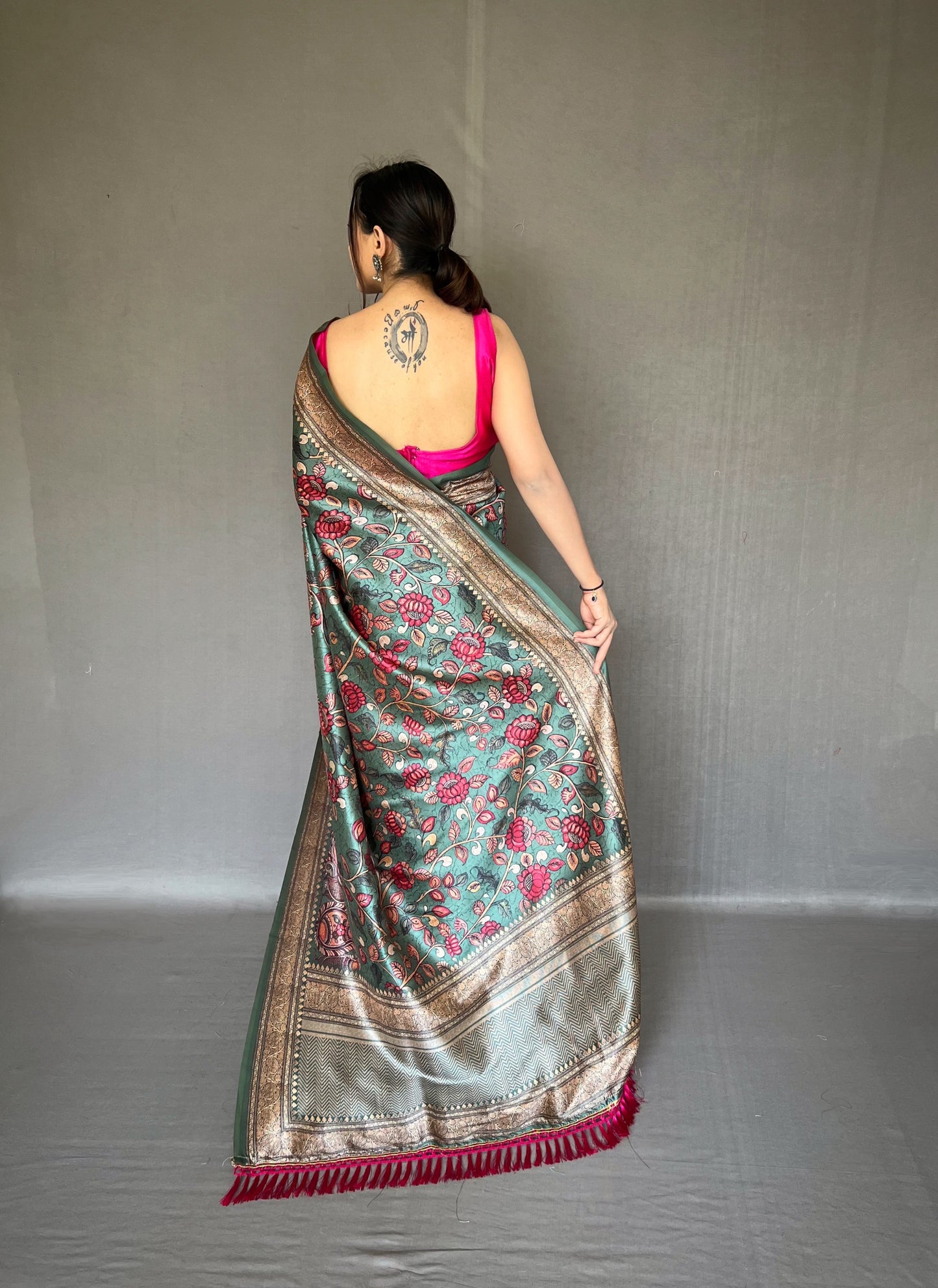 Rama Diva Soft Silk Saree With Kalamkari Fusion Print