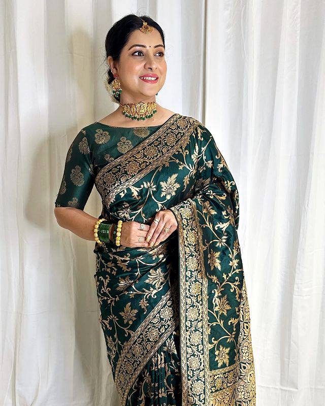 Dark Green Banarasi Silk Saree With Floral Buttis | Singhania's